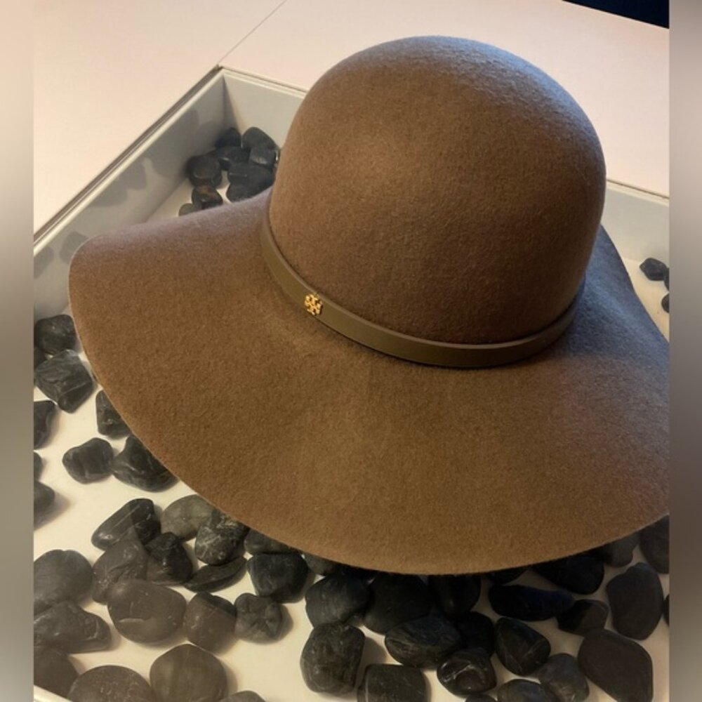 TORY BURCH HAT